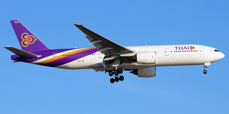 Boeing 777-200 commercial aircraft. Pictures, specifications, reviews.